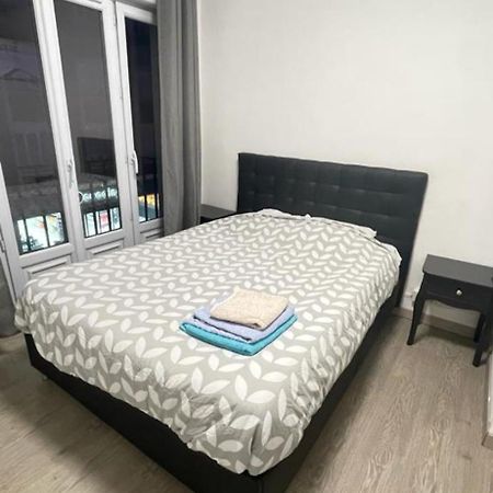 Chambre Double โบเวส์ ภายนอก รูปภาพ